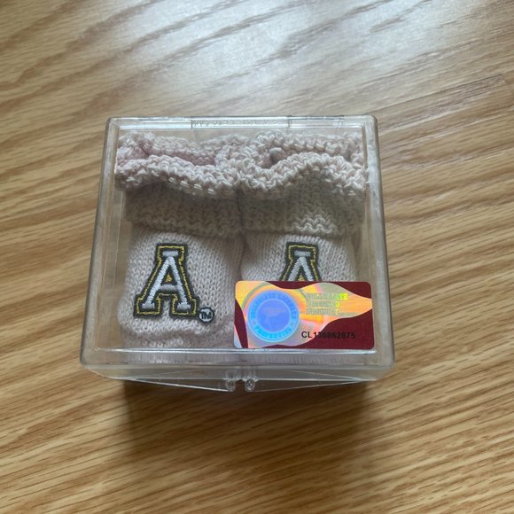 Two Feet Ahead Pink Booties Appalachian State - NWT and in Original Box - Picture 3 of 4